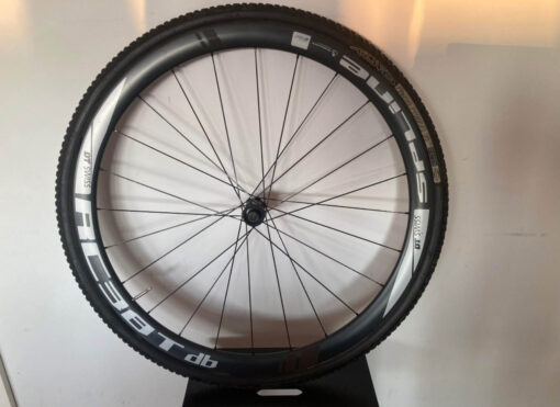 DT Swiss RC38 Pristine Wheelset